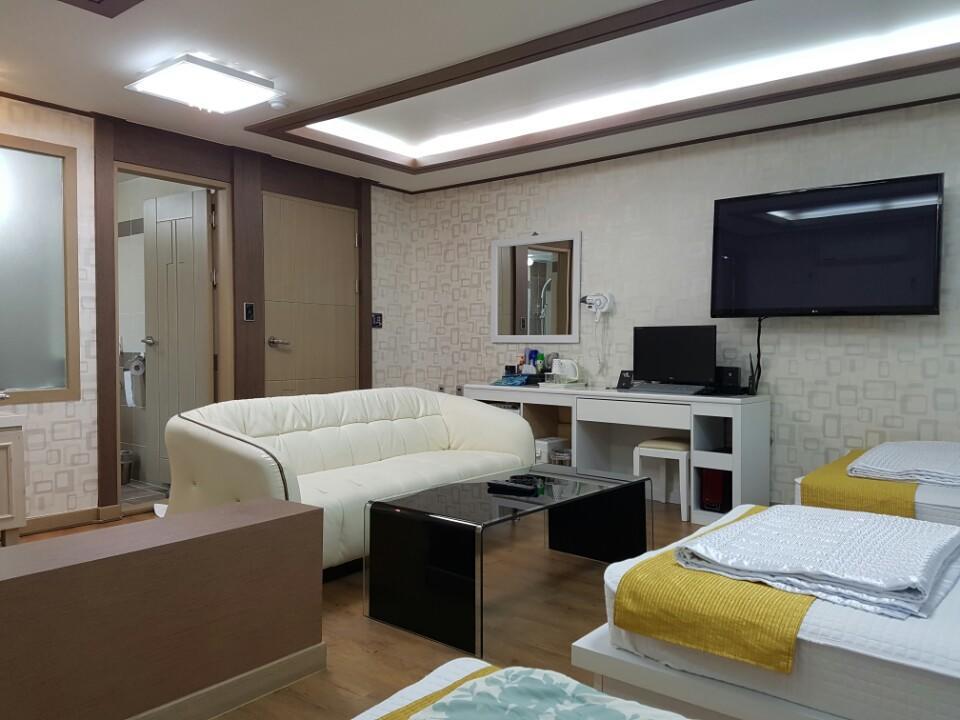 Raon Hotel Gwangyang  エクステリア 写真